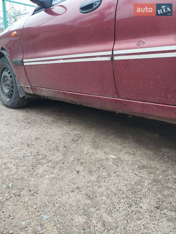 Седан Daewoo Lanos 2002 в Первомайске
