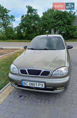 Седан Daewoo Lanos 2003 в Ходореві