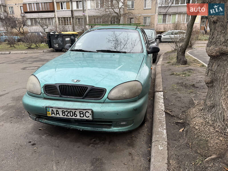 Седан Daewoo Lanos 1998 в Києві