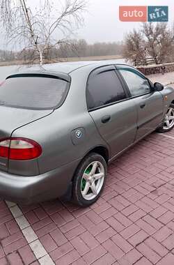 Седан Daewoo Lanos 2002 в Малій Висці