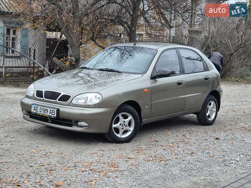 Седан Daewoo Lanos 2004 в Дніпрі