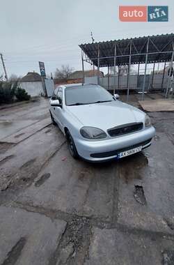 Седан Daewoo Lanos 2013 в Краснограде