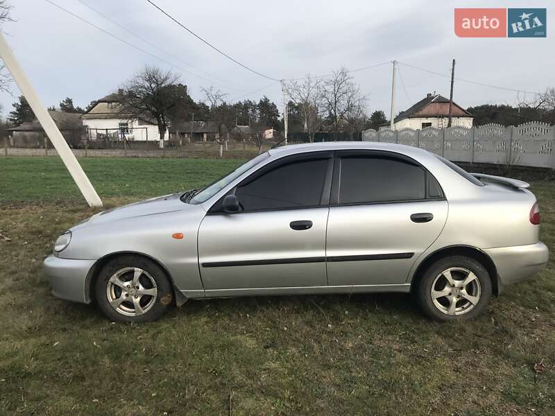 Седан Daewoo Lanos 2003 в Ковелі