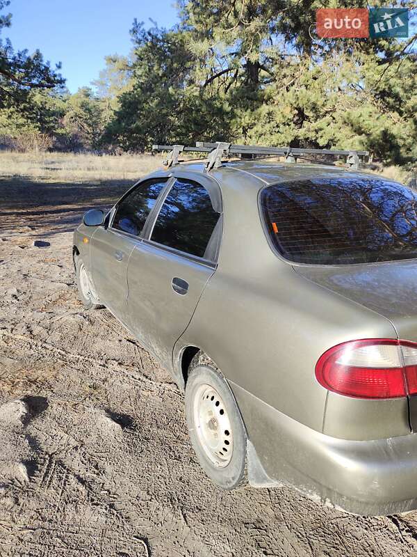 Седан Daewoo Lanos 2003 в Днепре