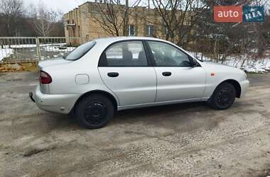 Седан Daewoo Lanos 2003 в Сосницях