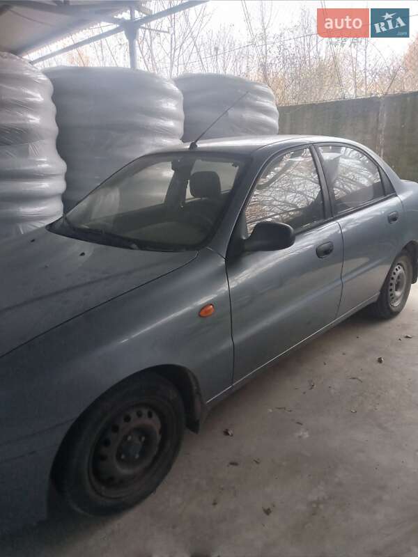 Седан Daewoo Lanos 2008 в Калуше