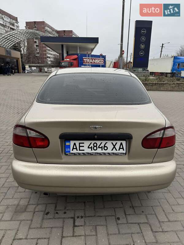 Седан Daewoo Lanos 2004 в Днепре