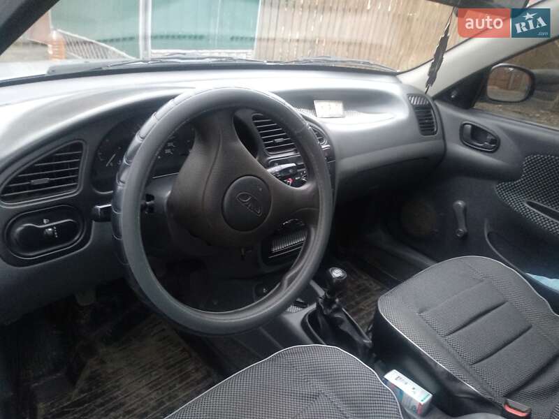 Седан Daewoo Lanos 2007 в Ромнах