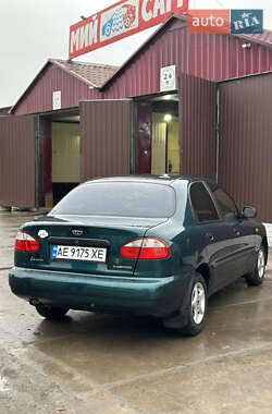 Седан Daewoo Lanos 2002 в Новомосковске