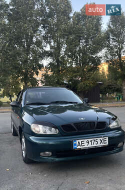 Седан Daewoo Lanos 2002 в Новомосковске