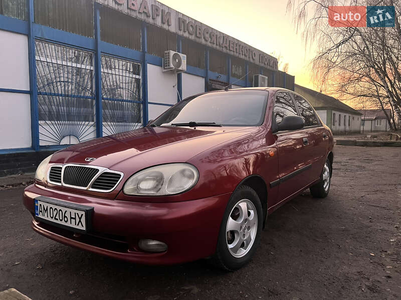 Седан Daewoo Lanos 2004 в Житомирі