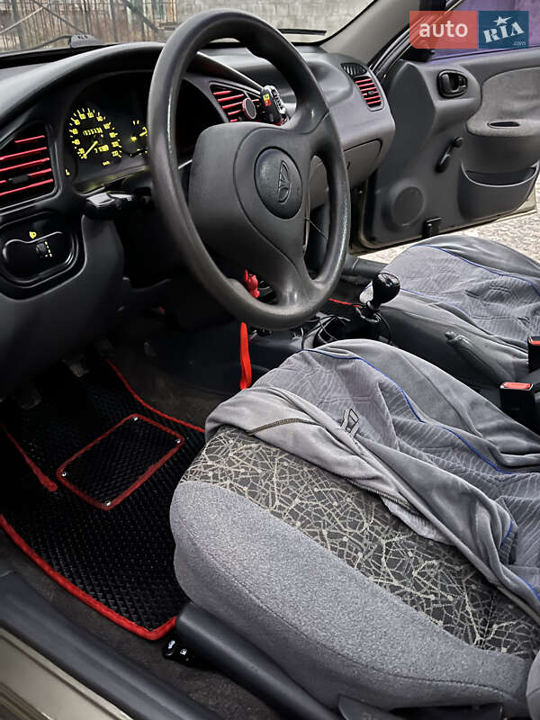 Седан Daewoo Lanos 2006 в Кременце