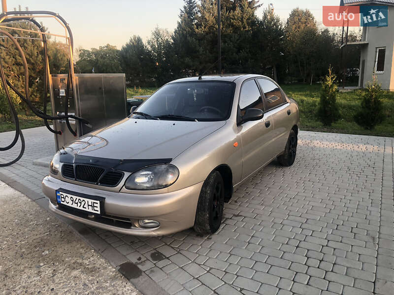 Седан Daewoo Lanos 2008 в Самборі