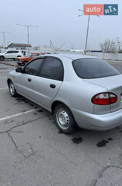 Седан Daewoo Lanos 2004 в Дніпрі