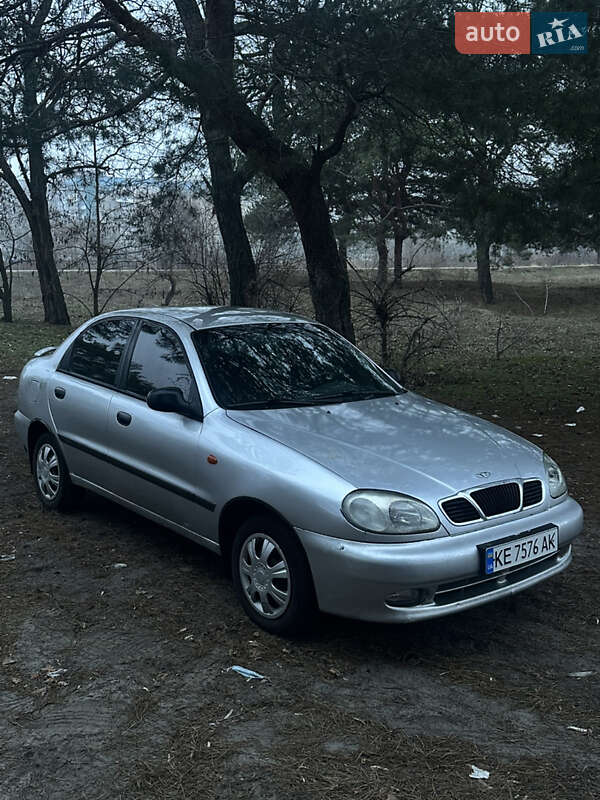 Седан Daewoo Lanos 2001 в Днепре