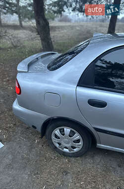 Седан Daewoo Lanos 2001 в 