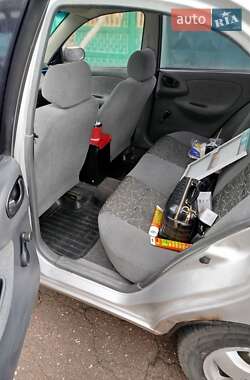 Седан Daewoo Lanos 2005 в 