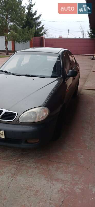 Седан Daewoo Lanos 2000 в Киеве