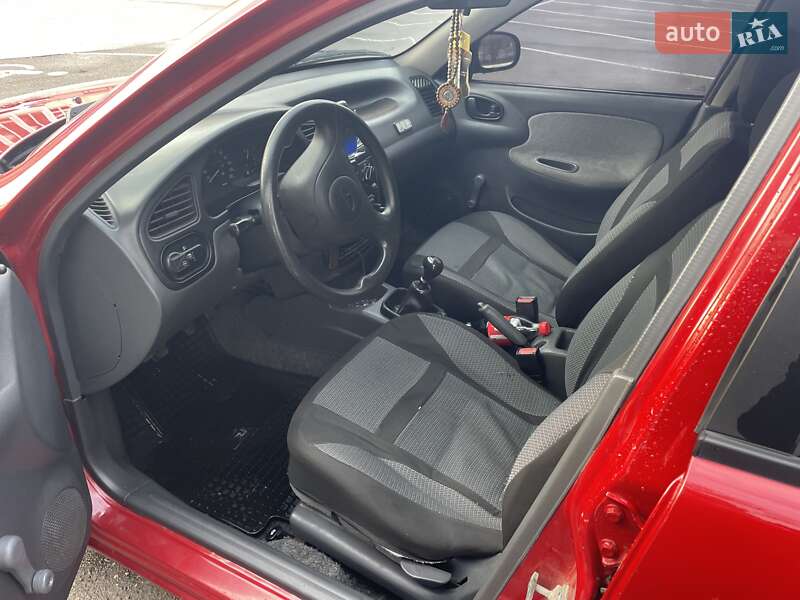Седан Daewoo Lanos 2009 в Черкассах