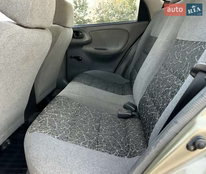Седан Daewoo Lanos 2006 в Кропивницком