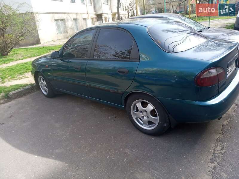 Седан Daewoo Lanos 2003 в Николаеве