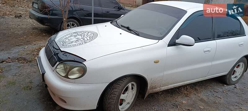 Седан Daewoo Lanos 1998 в Жовтих Водах