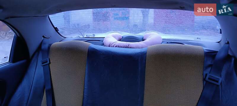 Седан Daewoo Lanos 1998 в Жовтих Водах