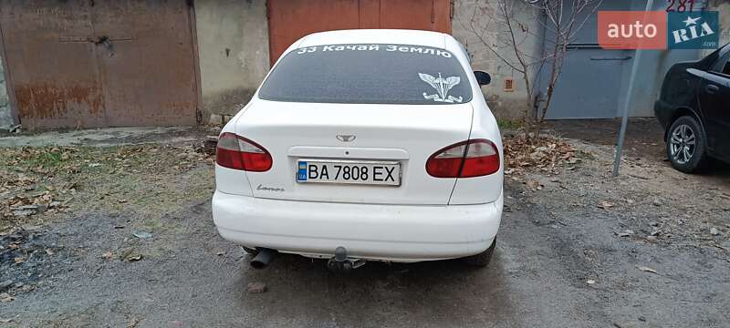 Седан Daewoo Lanos 1998 в Жовтих Водах