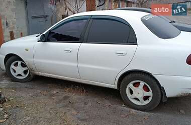 Седан Daewoo Lanos 1998 в Желтых Водах