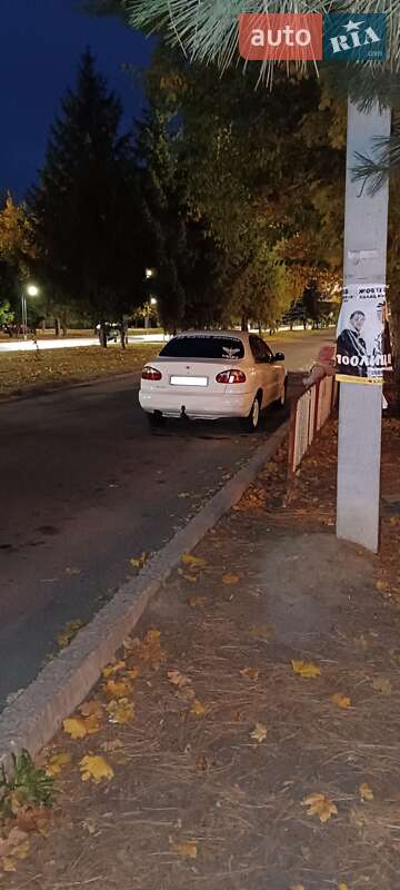 Седан Daewoo Lanos 1998 в Жовтих Водах