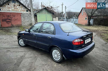 Седан Daewoo Lanos 2002 в Василькове