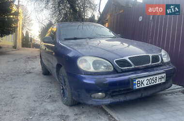 Седан Daewoo Lanos 2004 в Ровно