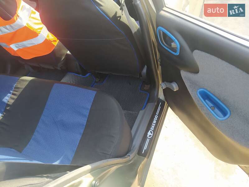 Седан Daewoo Lanos 2004 в Краматорске