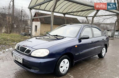 Седан Daewoo Lanos 2003 в Львове