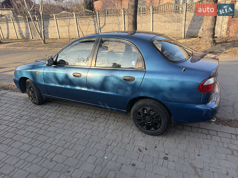 Седан Daewoo Lanos 1998 в Запорожье