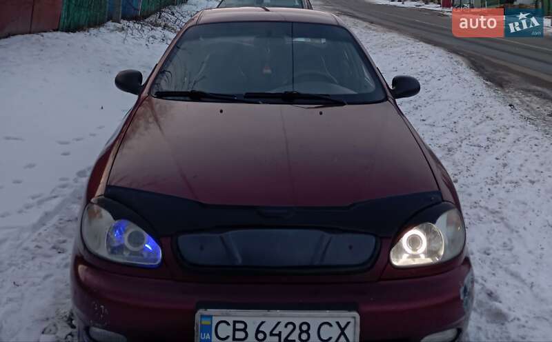 Седан Daewoo Lanos 1998 в Мене