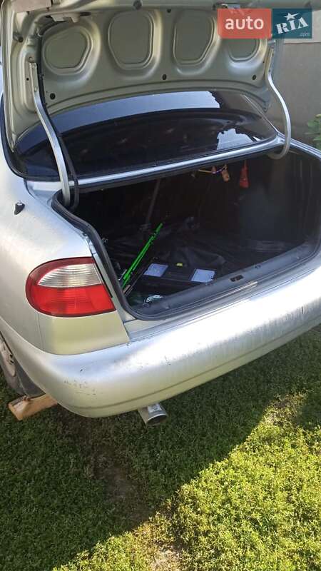 Седан Daewoo Lanos 2002 в Мукачево