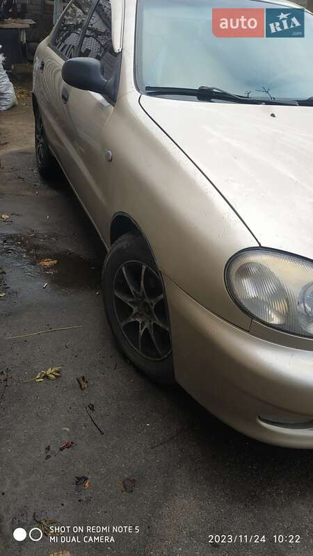 Седан Daewoo Lanos 2003 в Днепре