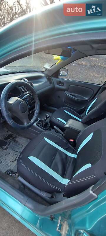 Седан Daewoo Lanos 1998 в Градижске