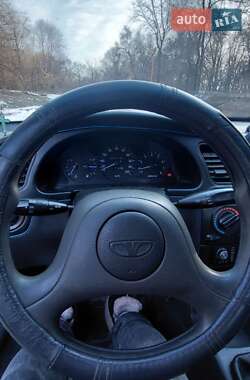 Седан Daewoo Lanos 1998 в Градижске