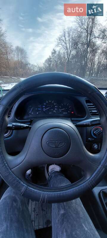 Седан Daewoo Lanos 1998 в Градижске