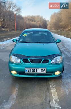 Седан Daewoo Lanos 1998 в Градижске