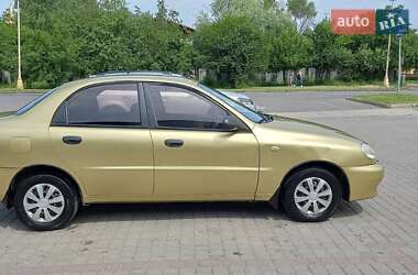 Седан Daewoo Lanos 2006 в Ужгороді