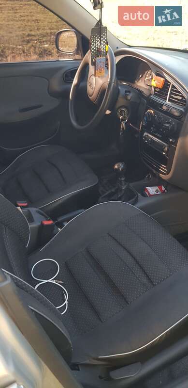 Седан Daewoo Lanos 2007 в Черкасах