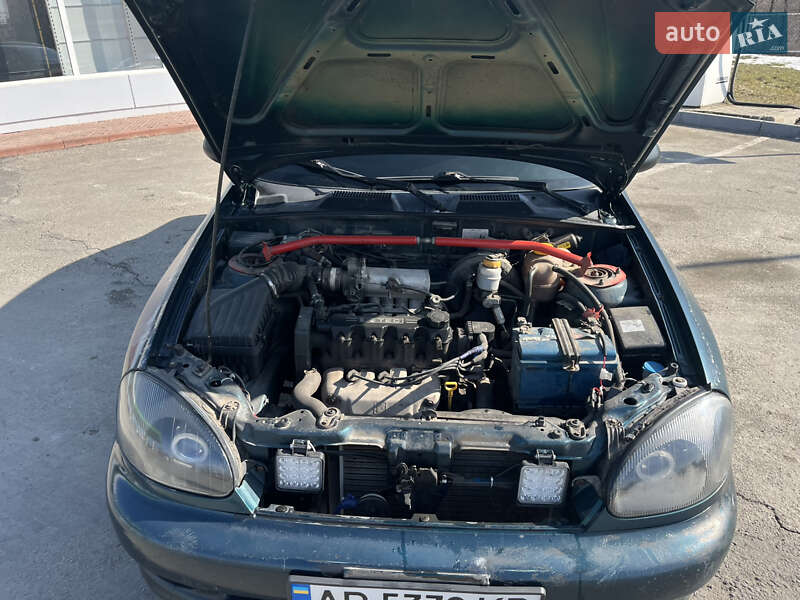 Седан Daewoo Lanos 2003 в Запоріжжі