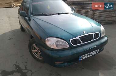 Седан Daewoo Lanos 2002 в Ровно