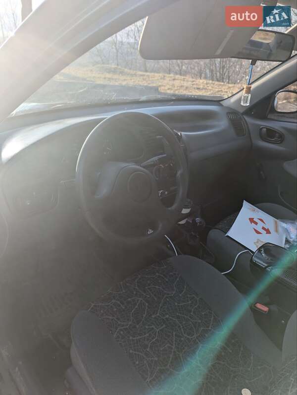 Седан Daewoo Lanos 2004 в Ивано-Франковске фото 4 Седан Daewoo Lanos 2004 в Ивано-Франковске