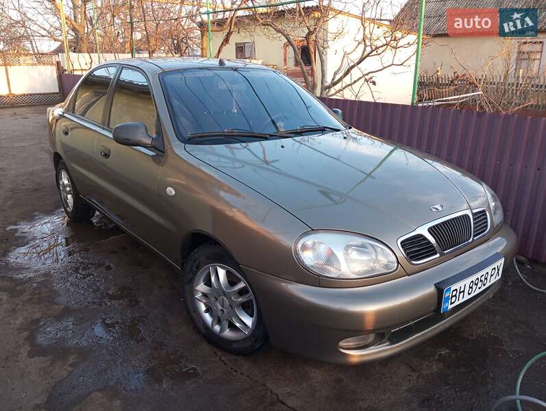 Седан Daewoo Lanos 2007 в Роздільній
