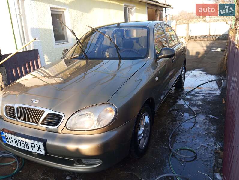 Седан Daewoo Lanos 2007 в Роздільній