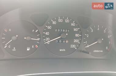 Седан Daewoo Lanos 2001 в 